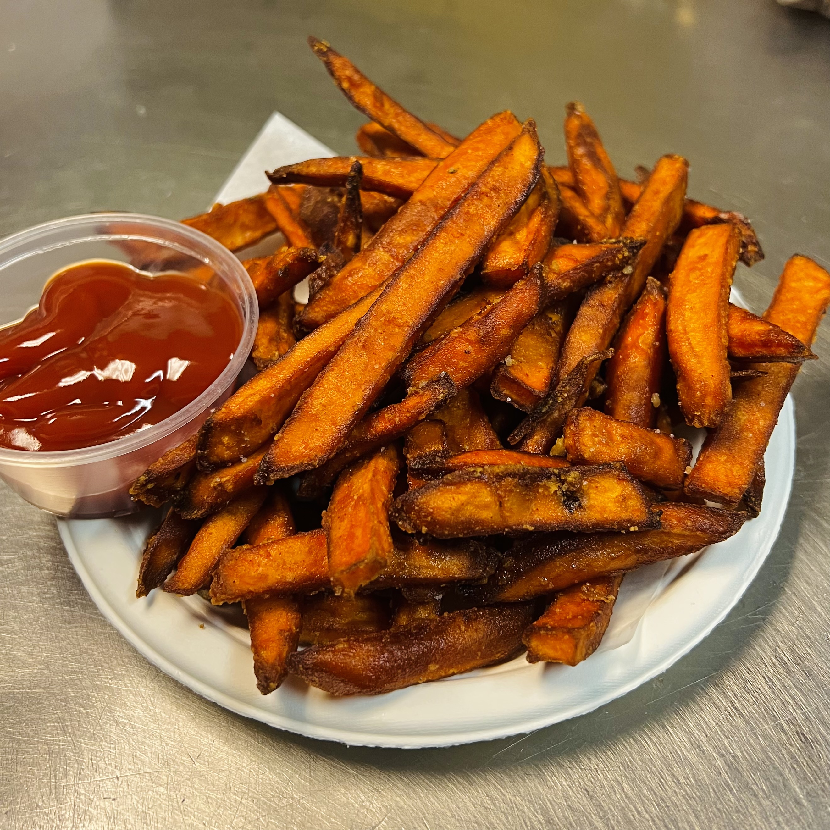 Order Sweet Potato Fries food online from Noho Pizza and Grill store, North Hollywood on bringmethat.com
