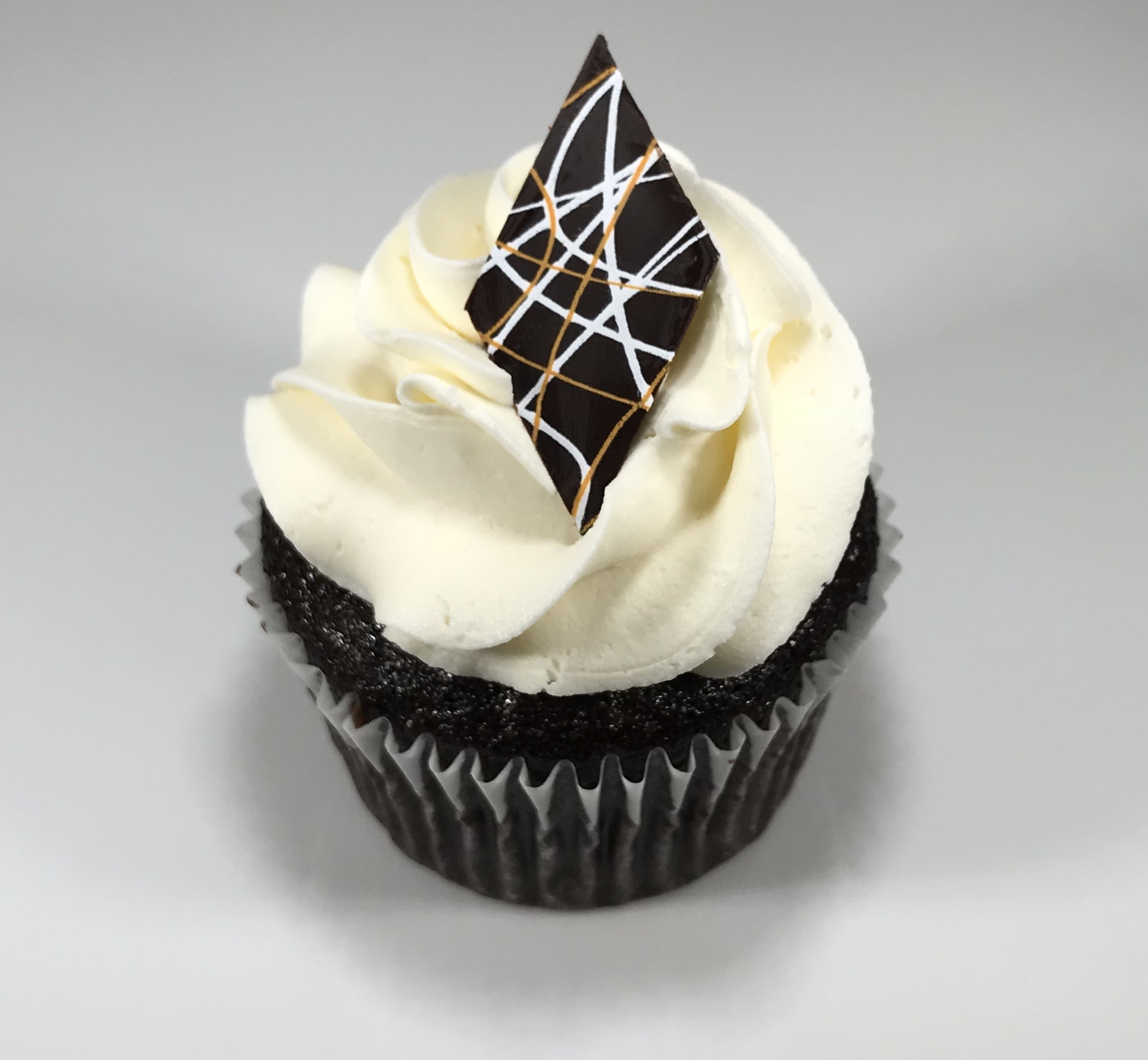 Order 6-Pack Cupcakes - Chocolate food online from Top Tier Cakes store, Westlake on bringmethat.com