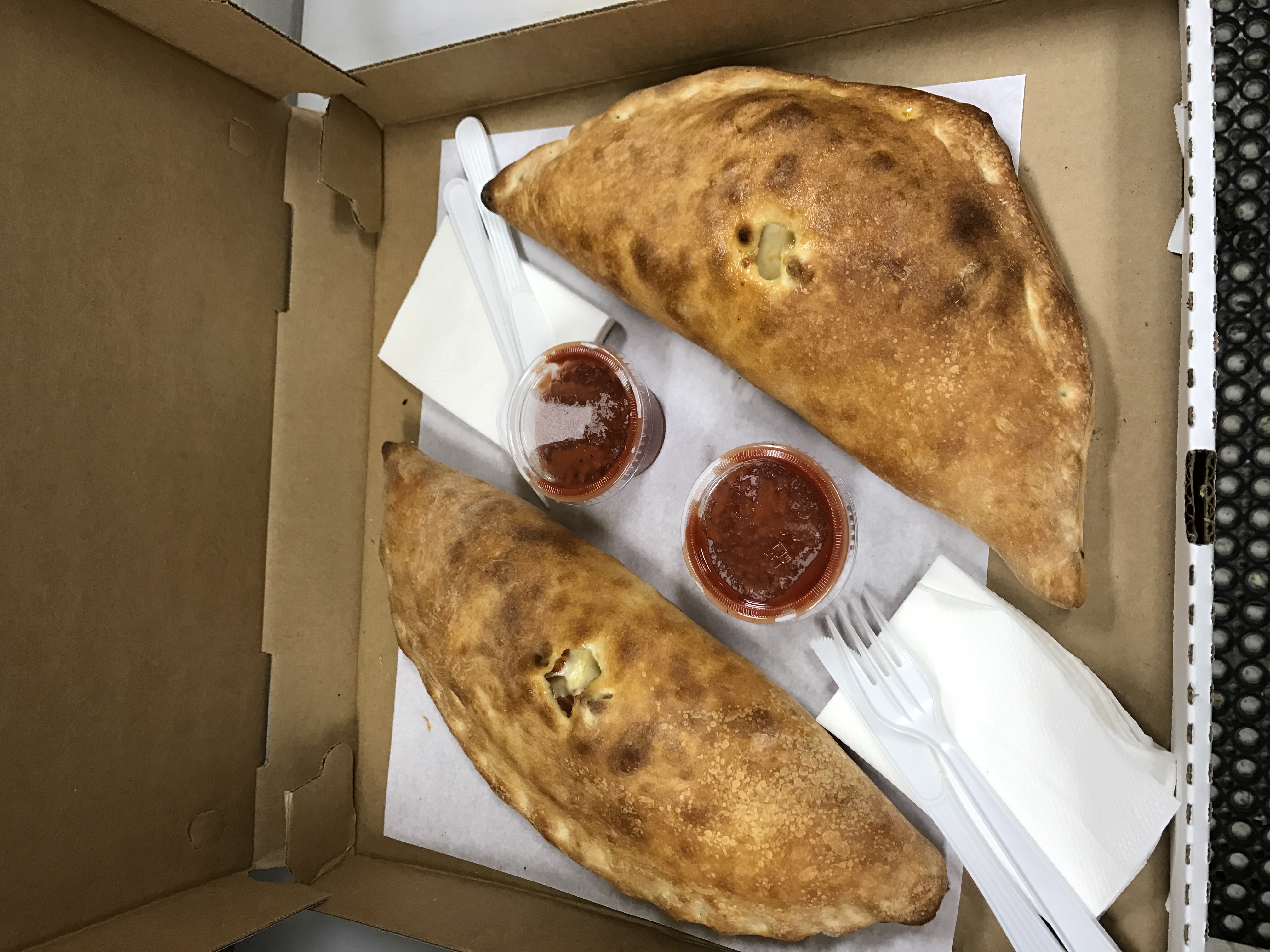 Order Cheese Calzone food online from PJs Grill & Pizza store, New Brunswick on bringmethat.com