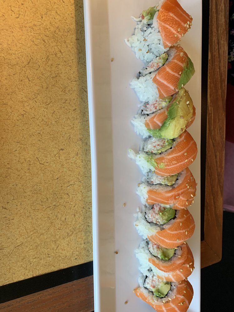 Order 4. MGI Roll food online from Sushi Town store, Costa Mesa on bringmethat.com