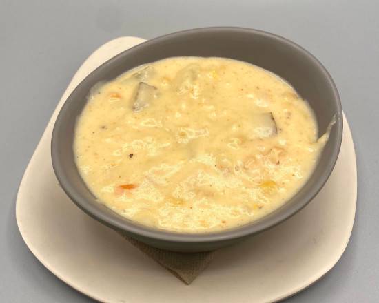 Order Spicy Corn and Shrimp Chowder food online from Zuppa's Delicatessen Wexford store, Wexford on bringmethat.com