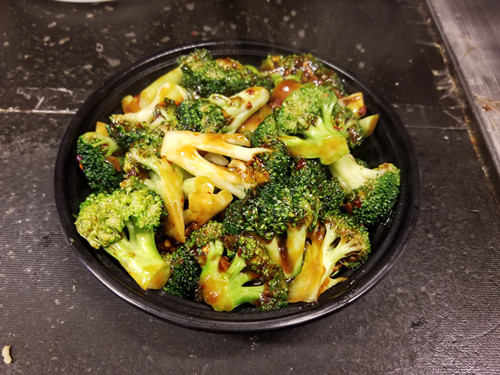 Order 68. Sauteed Broccoli food online from Jj Panda store, York on bringmethat.com
