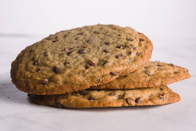 Order Chocolate Chip Cookie food online from Pizza Republic store, San Luis Obispo on bringmethat.com
