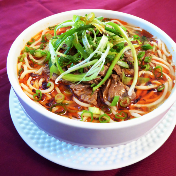 Order Spicy Beef Noodle Soup 五香牛肉面 food online from King Kee store, San Francisco on bringmethat.com