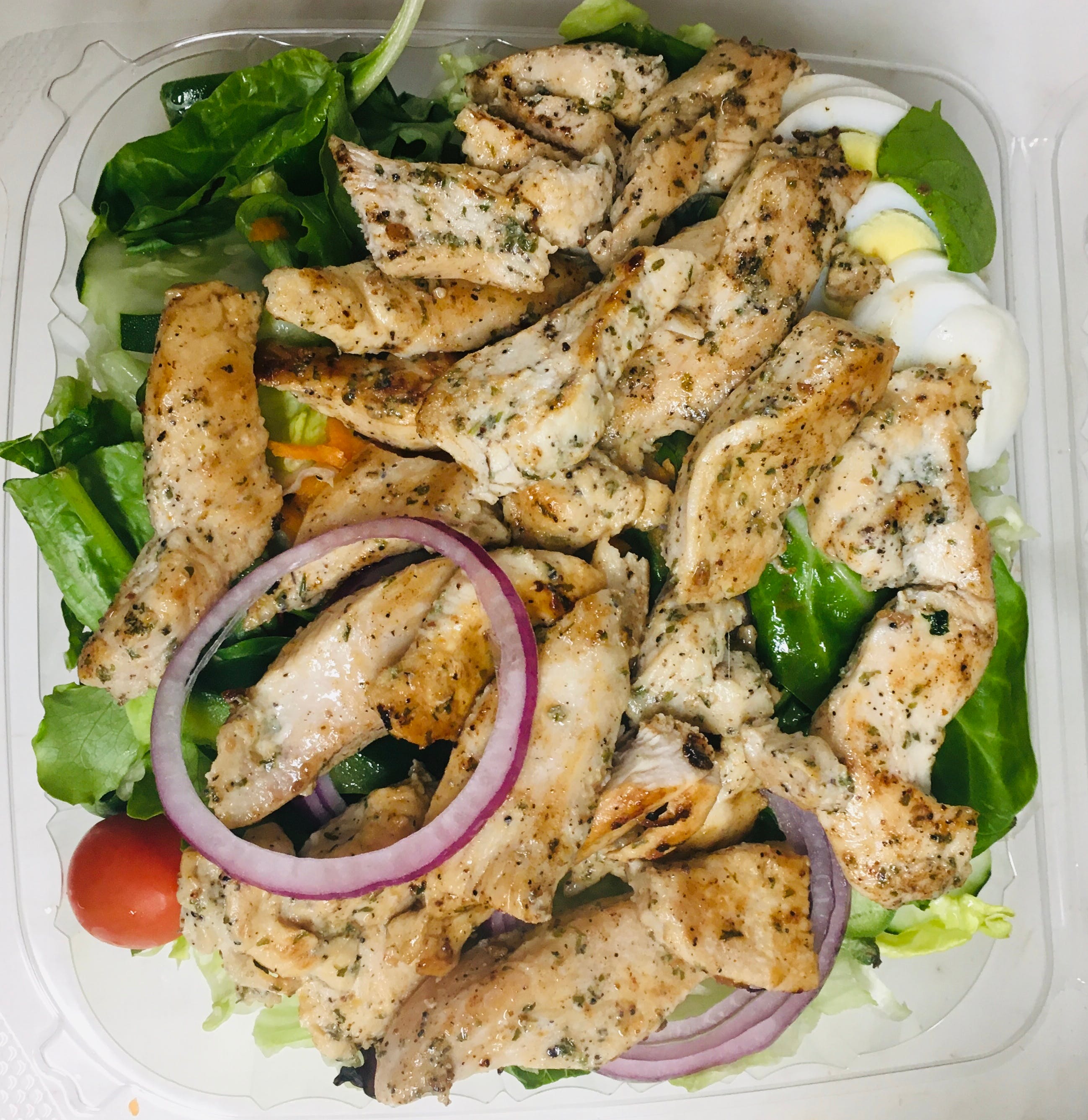 Order Grilled Chicken Tossed Salad - Large food online from Amici Vicinato store, Lafayette Hill on bringmethat.com