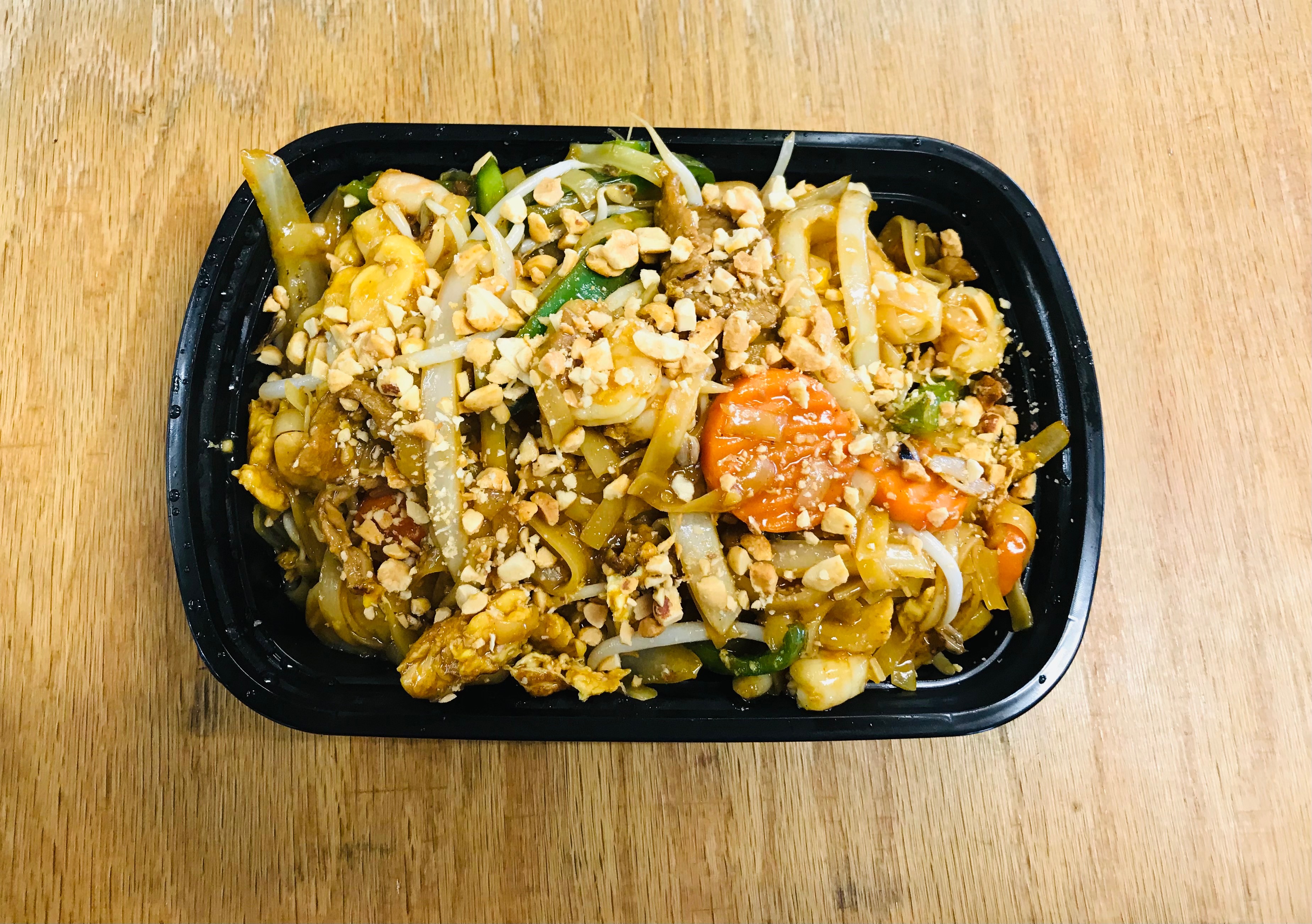 Order CHICKEN Pad Thai food online from Chopsticks House store, Louisville on bringmethat.com