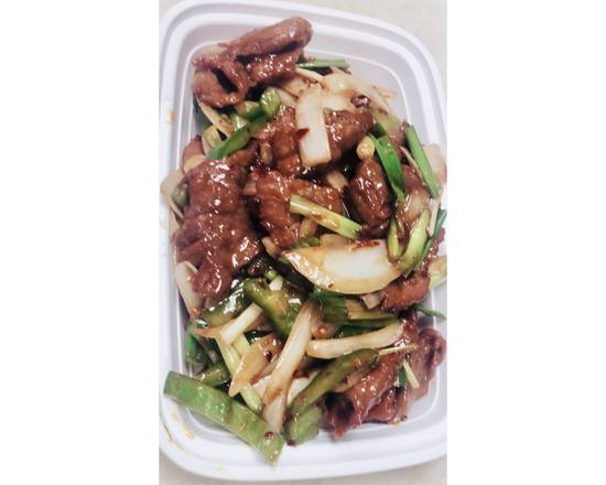 Order H10. Mongolian Beef 蒙古牛 food online from Chopstick House store, Mount Laurel on bringmethat.com