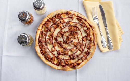 Order BBQ Chicken Pizza food online from Fedora Bistro Cafe store, Lawrence Township on bringmethat.com