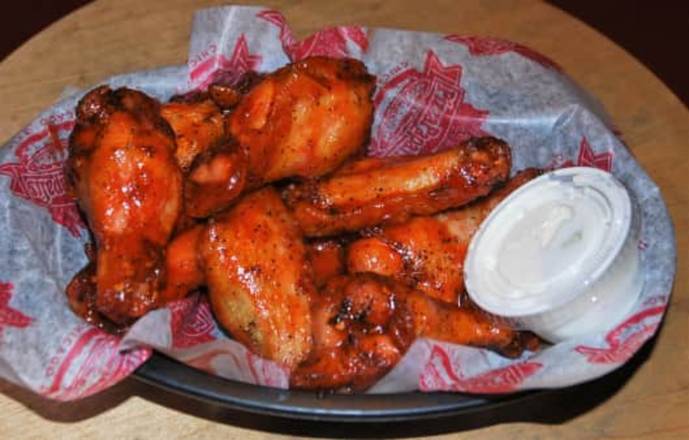 Order Papalis Wings food online from Pizzapapalis store, Taylor on bringmethat.com
