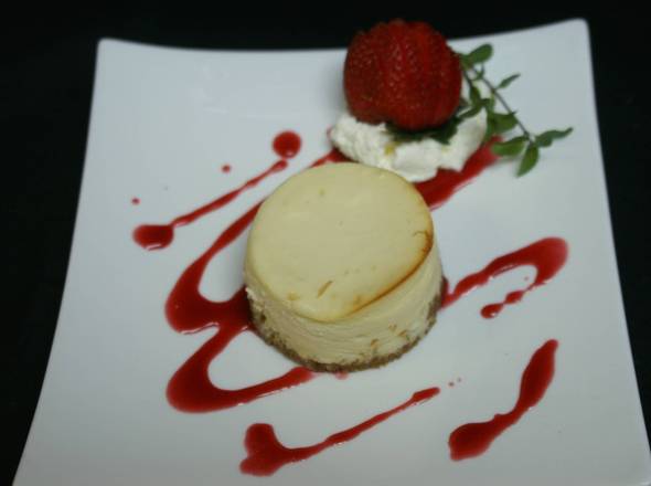 Order NY STYLE CHEESECAKE  food online from Grasso's store, Cold Spring Harbor on bringmethat.com