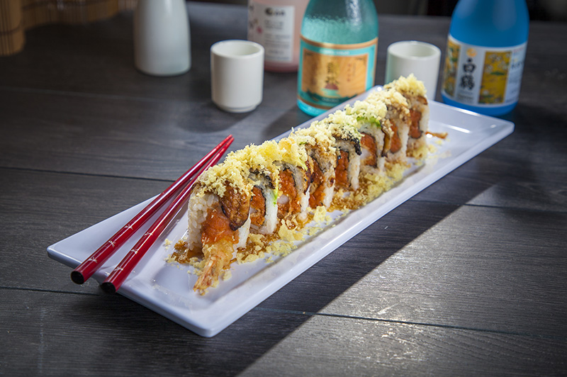 Order B4. Honolulu Ave Roll food online from Sake Sushi Japanese store, Montrose on bringmethat.com