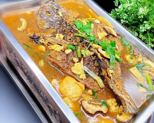 Order 传统酱香烤鱼樂Traditional BBQ Whole Fish food online from Fashion Wok store, Sunnyvale on bringmethat.com