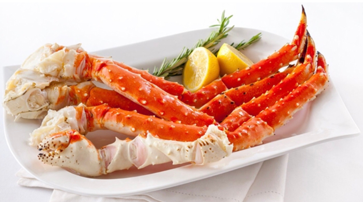Order Alaskan King Crab Legs 1lb food online from Captain’s Curbside Seafood store, Trappe on bringmethat.com
