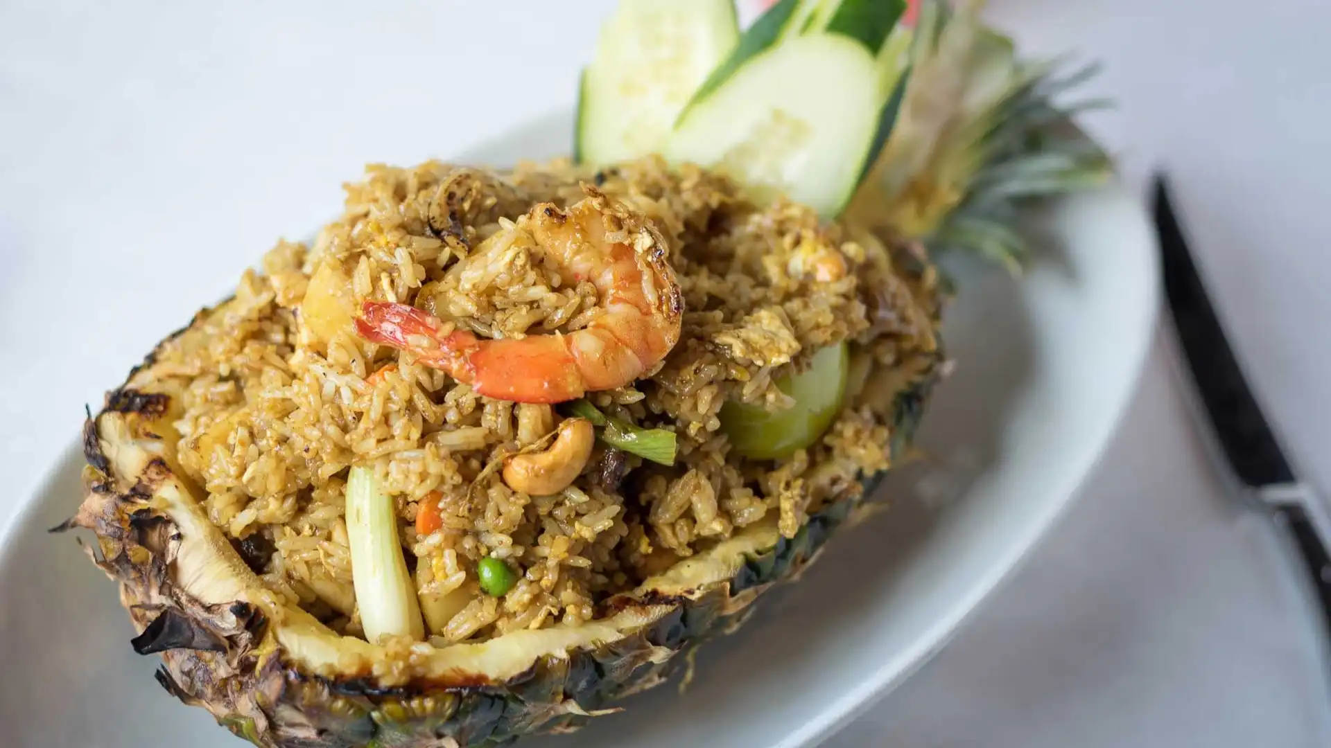 Order Pineapple Fried Rice food online from Shana Thai Restaurant store, Mountain View on bringmethat.com