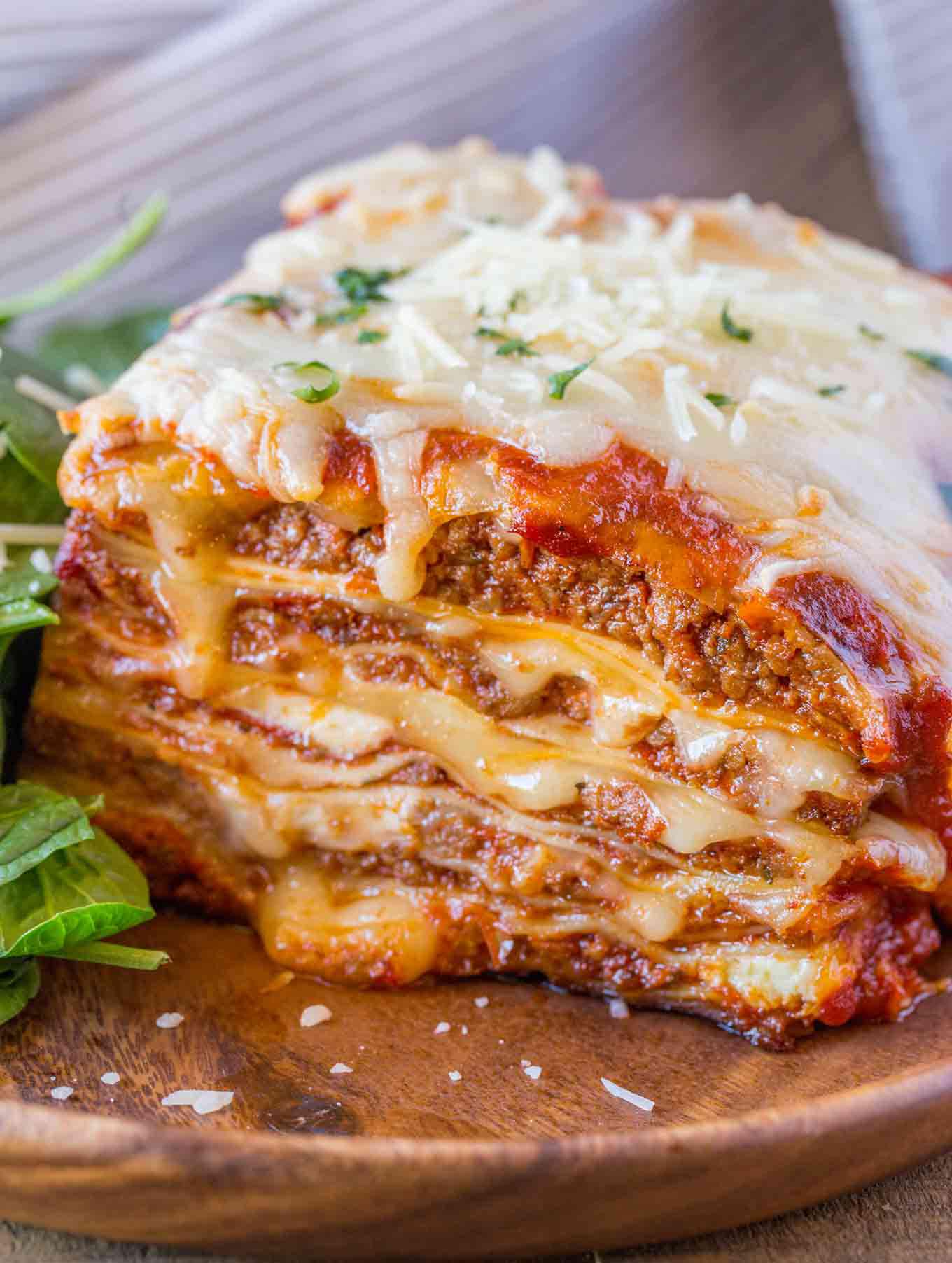 Order Meat lasagna food online from Napoli Pizza store, Miamisburg on bringmethat.com