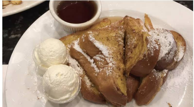 Order French Toast food online from Elios Family Restaurant store, San Leandro on bringmethat.com