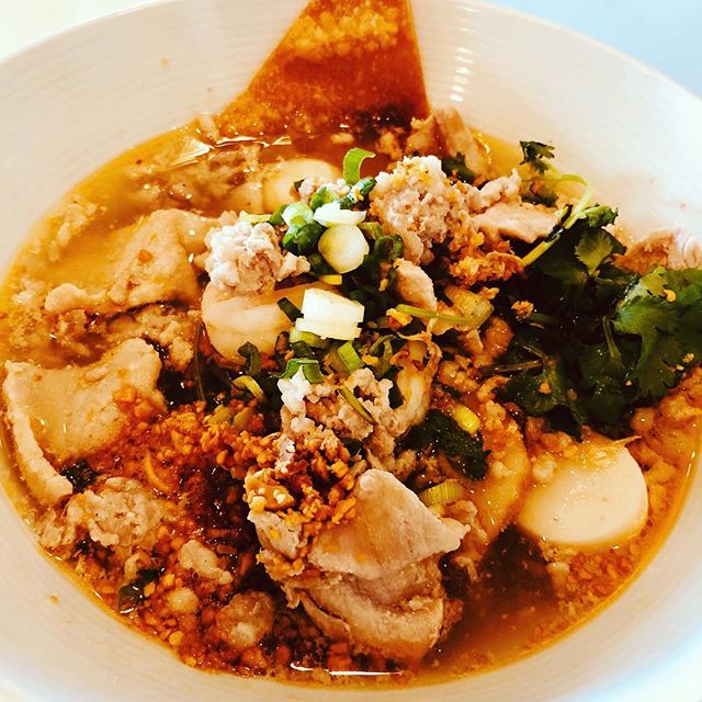 Order 17. Tom Yum Noodle Soup food online from Sawaddee Thai Restaurant store, Las Vegas on bringmethat.com