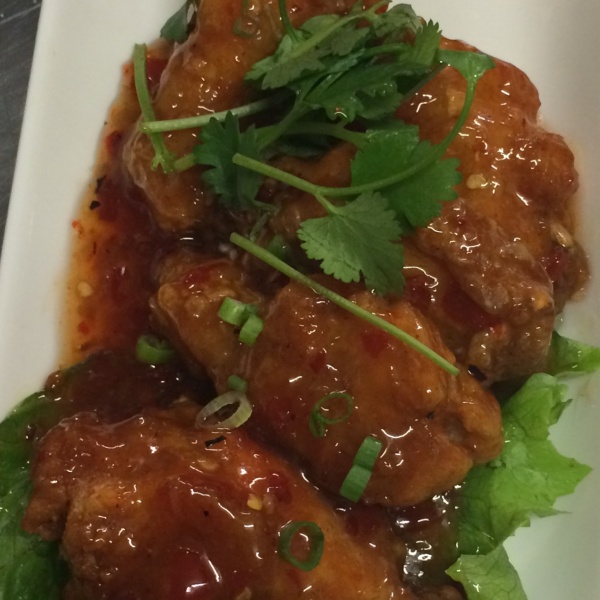 Order 5 Spicy Dynamite Wings food online from Thai Tea Asian Fusion Cafe  store, Irving on bringmethat.com