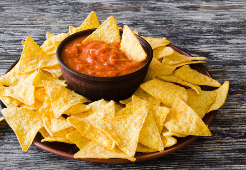 Order Tortilla Chips and Salsa food online from Janik's Cafe store, Chicago on bringmethat.com