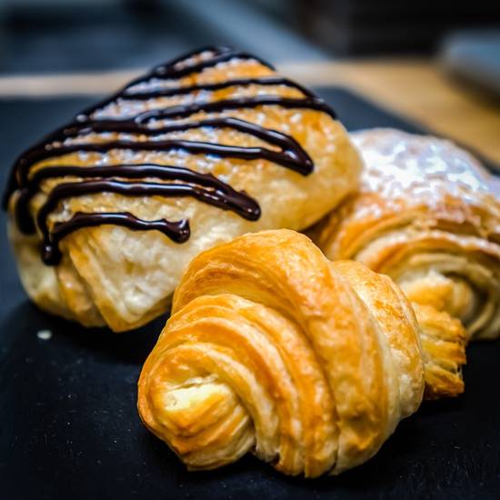 Order Mini Croissant food online from Squarz Bakery & Cafe store, Tempe on bringmethat.com