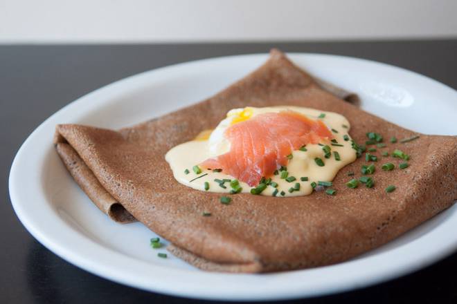 Order Crepe with 2 Scrambled Eggs, Smoked Salmon,cheddar, creme fraiche, home fries, chives. food online from Crepe Express store, Houston on bringmethat.com