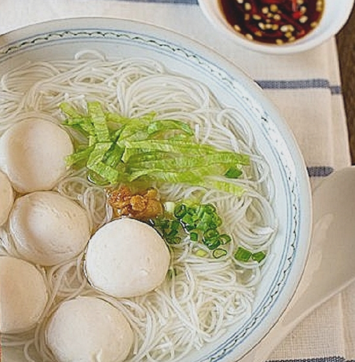 Order Pho Fish Ball (Gluten-Free) food online from Pholicious of Southpoint Mall store, Durham on bringmethat.com