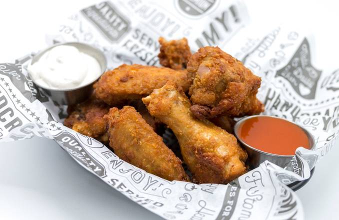 Order Chicken Wings food online from Mill Creek Tavern store, Bayville on bringmethat.com