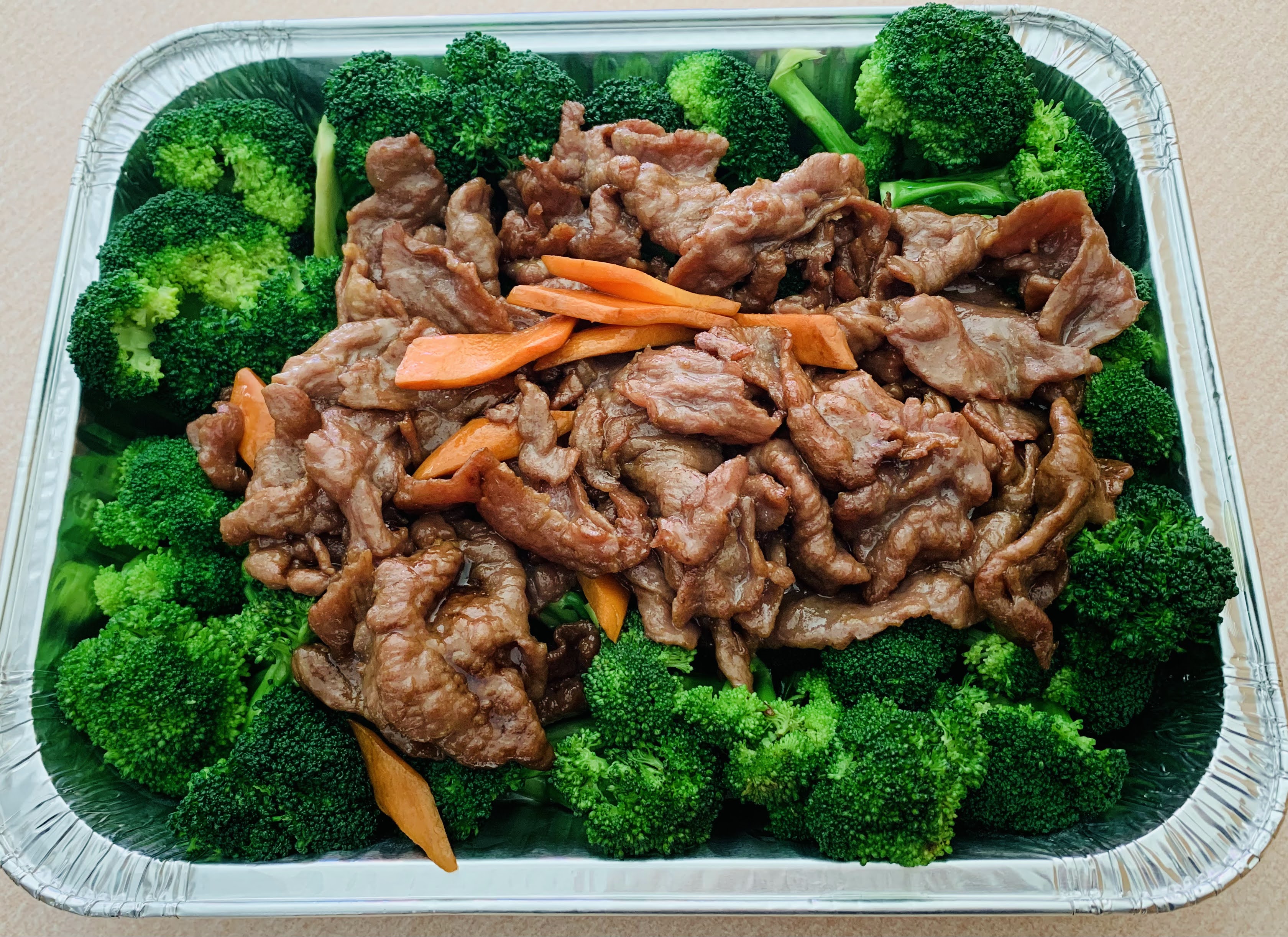 Order Beef with Brocoli (Party Tray)西兰牛肉盘 food online from Maple Restaurant store, San Francisco on bringmethat.com