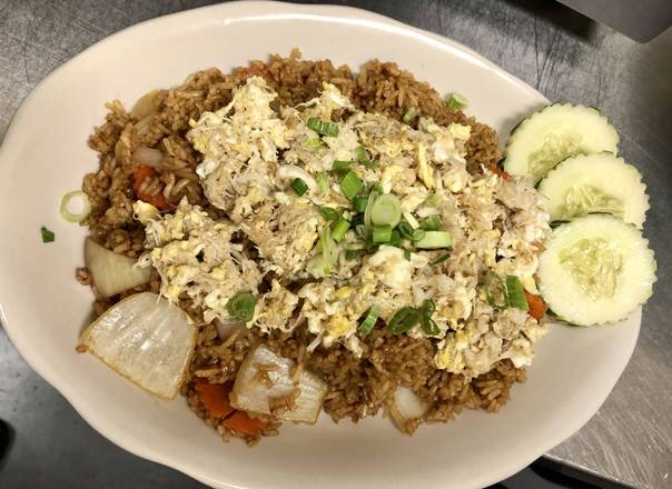 Order Crab meat fried rice special food online from Amazing Thai store, Jacksonville on bringmethat.com