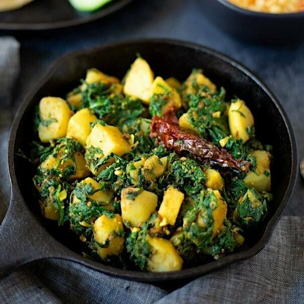 Order ALOO PALAK food online from Thumka Indian Express store, Algonquin on bringmethat.com
