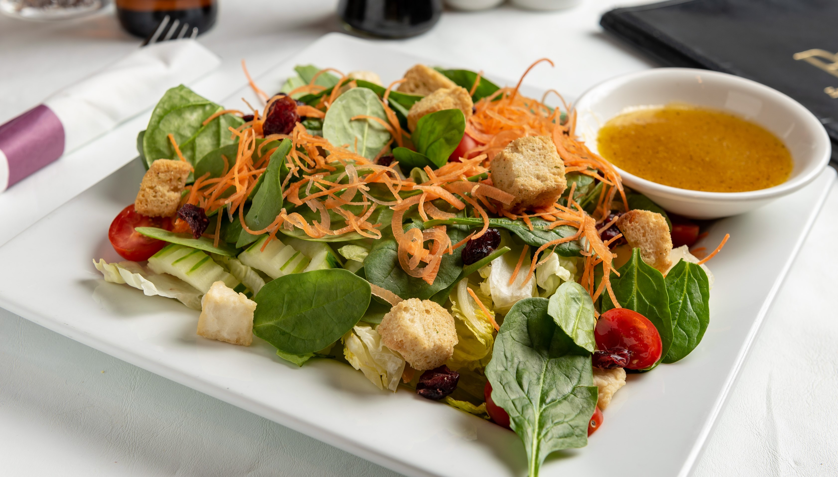 Order Phuket Garden Salad food online from Phuket Thai Restaurant and Sushi store, Huntsville on bringmethat.com