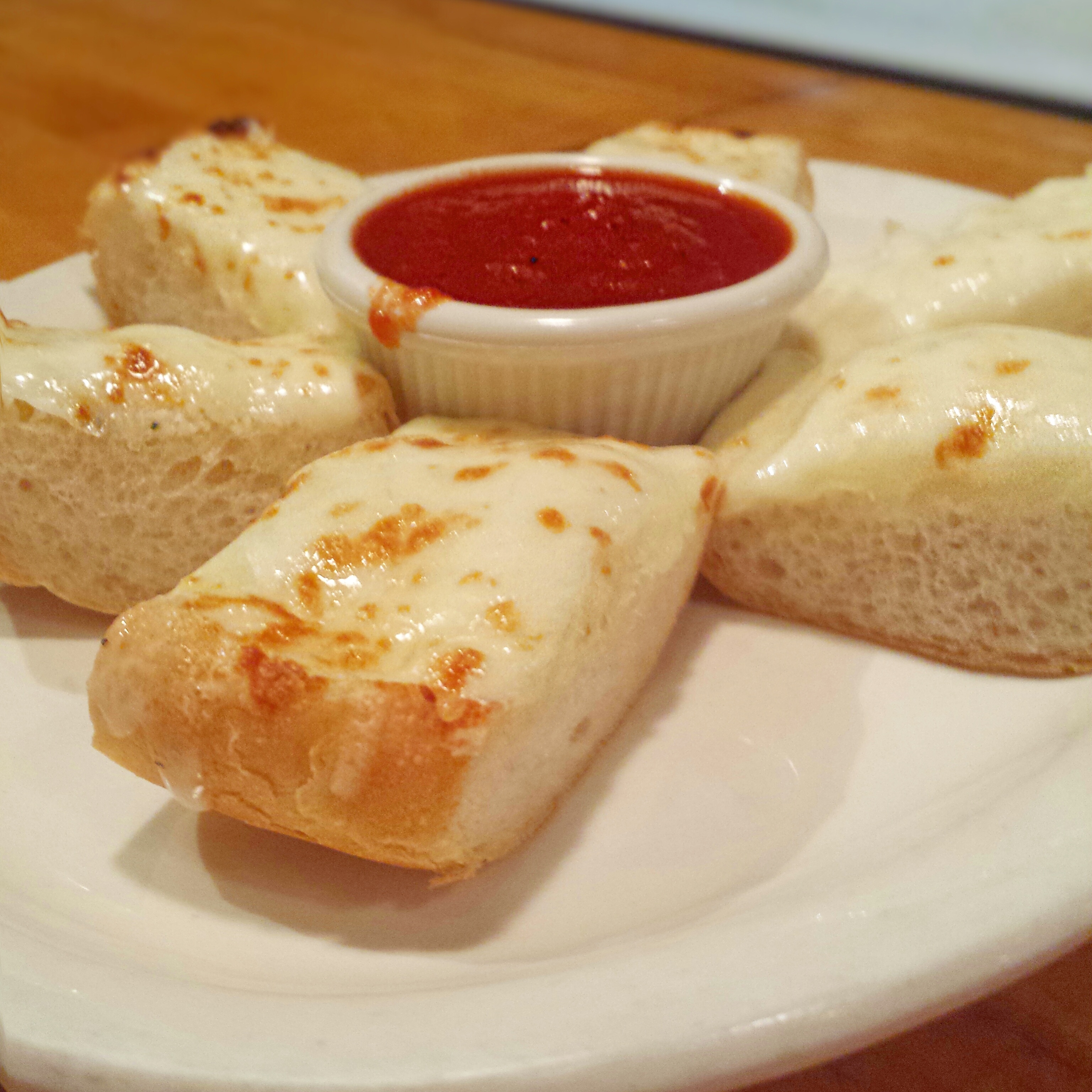 Order Garlic Cheese Bread food online from The Pasta Bowl store, Chicago on bringmethat.com