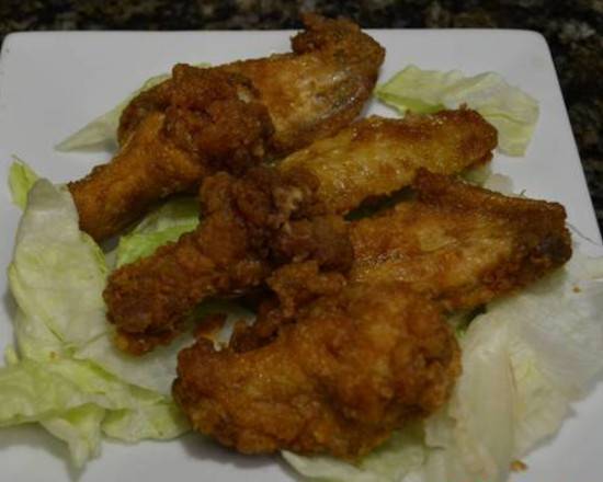Order Fried Chicken Wings food online from Golden Crown Chinese Restaurant store, Amherst on bringmethat.com