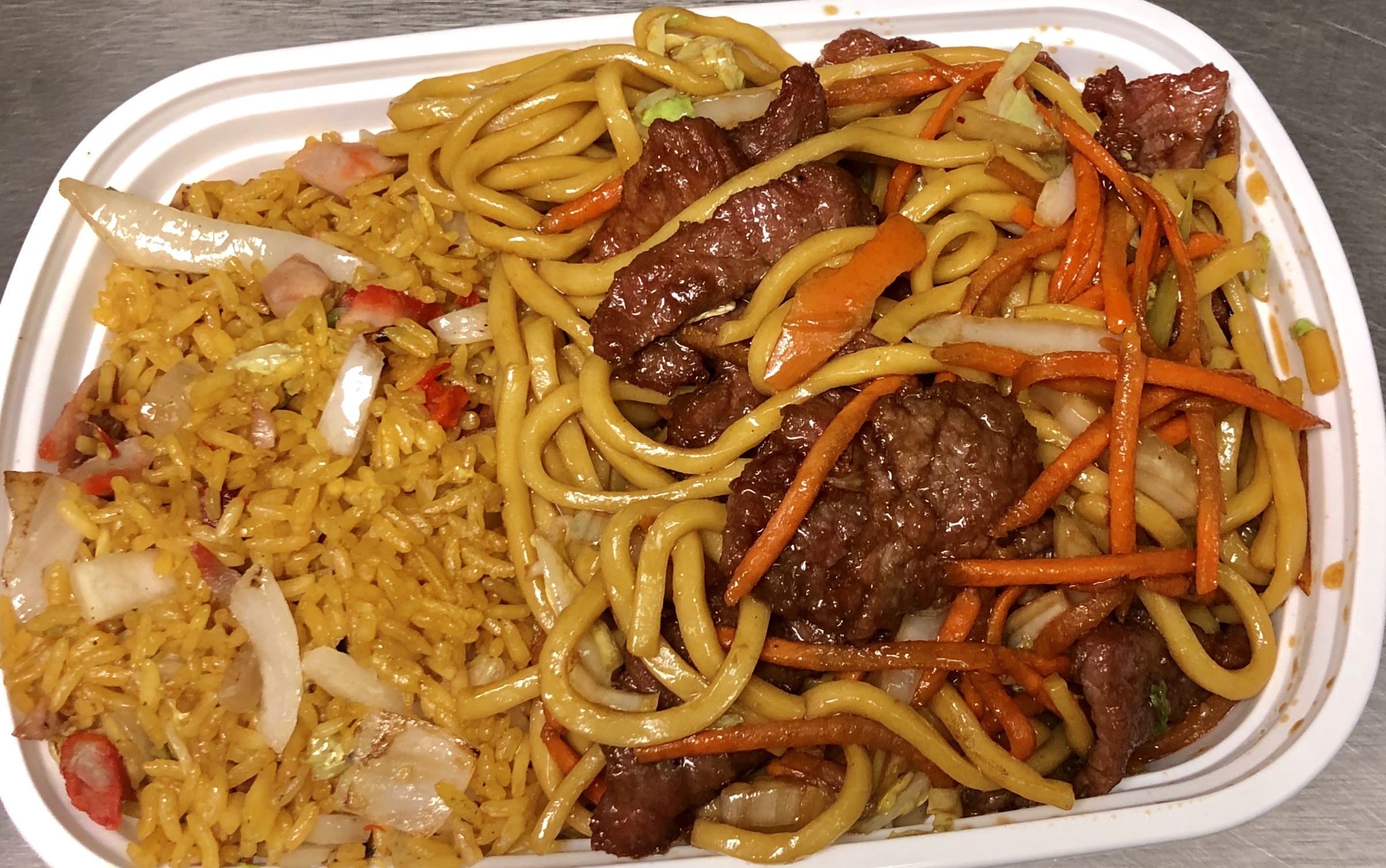 Order C13. Beef Lo Mein Combo food online from China Star store, Dunbar on bringmethat.com