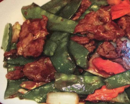 Order Beef with Snow Peas food online from Hunan Cafe - Alexandria store, Alexandria on bringmethat.com