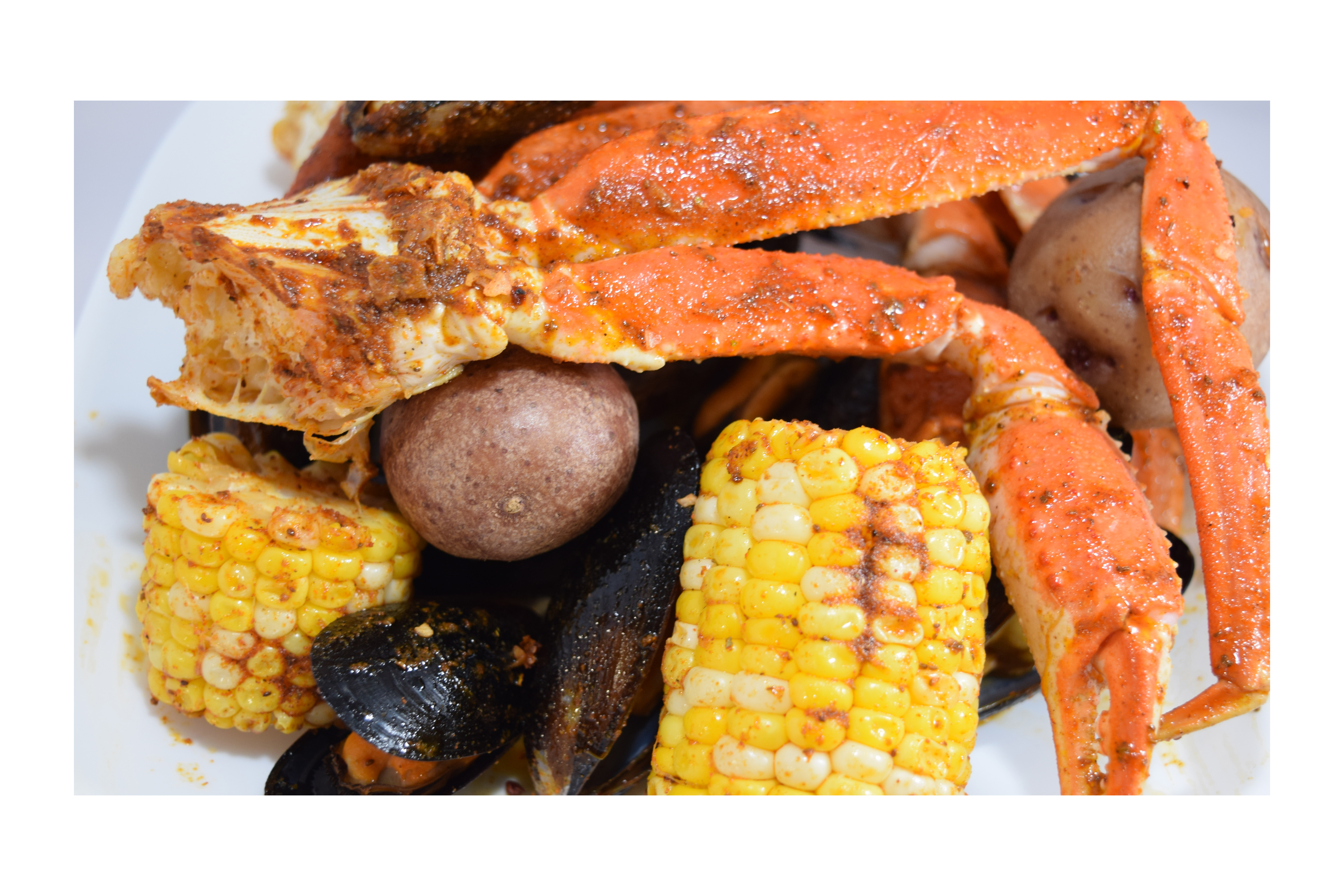 Order Combo B) Snow crab legs 1LB and mussels 1LB food online from Kyoto Japan store, Philadelphia on bringmethat.com