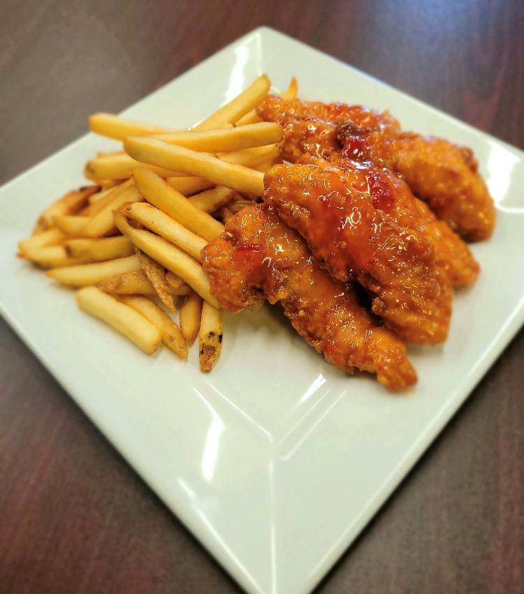 Order Sweet Chili Chicken Tenders and Fries food online from North Point Cafe store, Dundalk on bringmethat.com