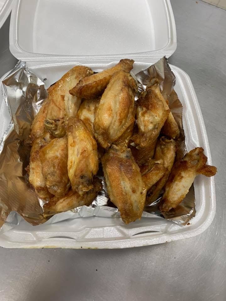 Order Wings - 6 Pack food online from Pizza By Marchelloni store, Pontiac on bringmethat.com