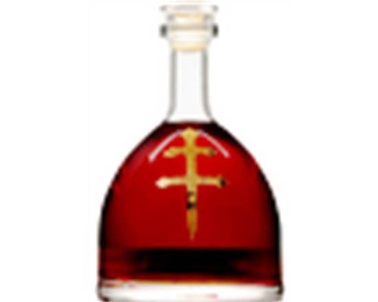 Order D'usse VSOP, 750mL cognac (40.0% ABV) food online from House Of Wine store, New Rochelle on bringmethat.com