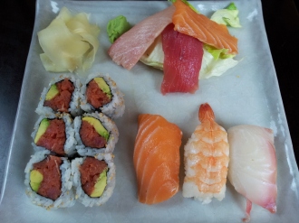 Order M3. Sushi and Sashimi Combo food online from 88 Chinese & Sushi Sherman Oaks store, Van Nuys on bringmethat.com