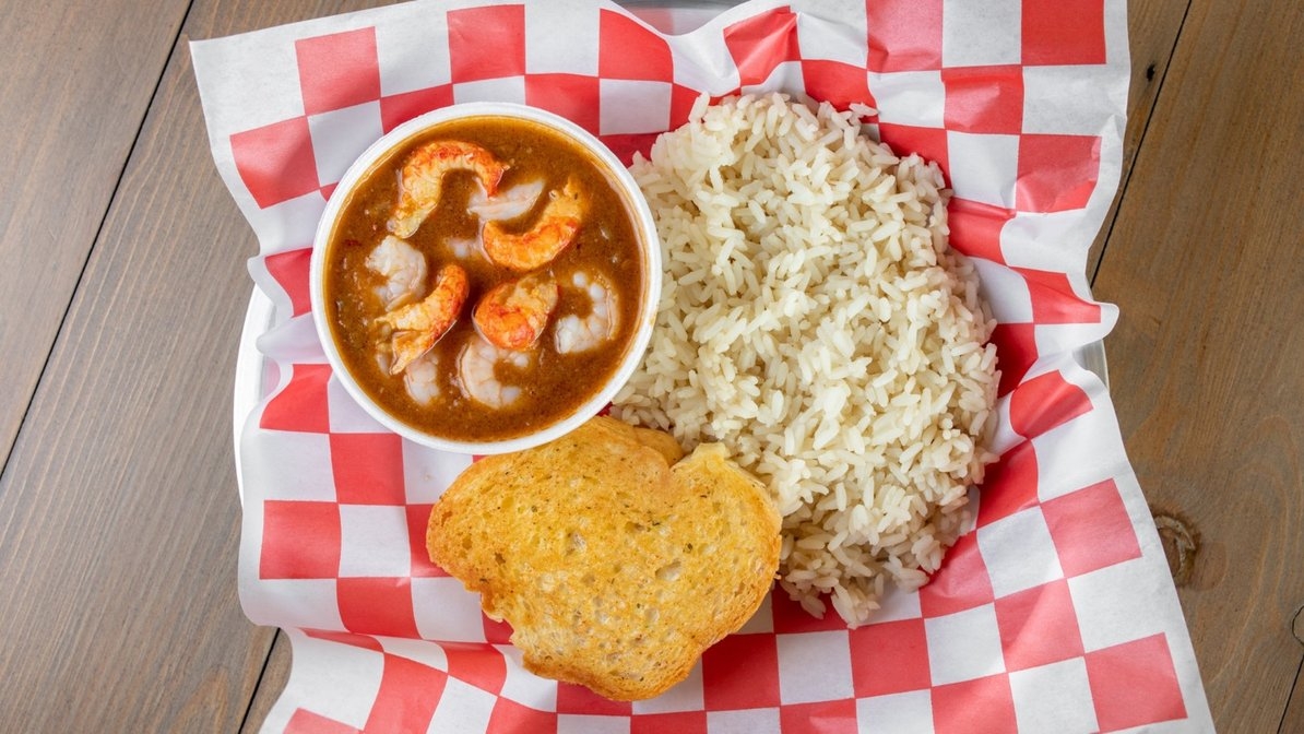 Order Etouffee (M) food online from 7 Spice Cajun Seafood store, Humble on bringmethat.com