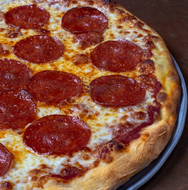 Order Pepperoni Pizza food online from Mississippi Pizza store, Portland on bringmethat.com