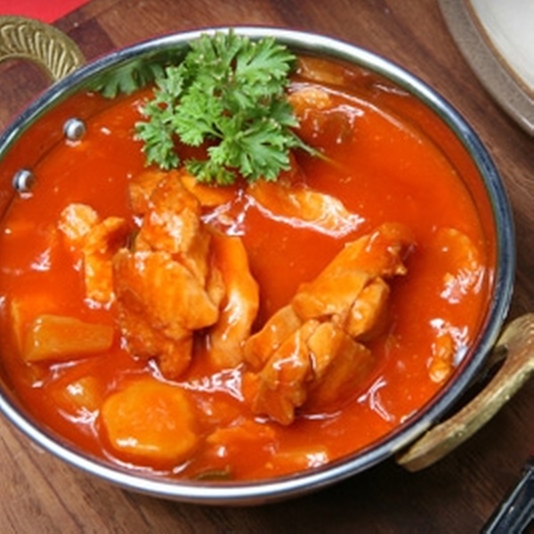 Order Chicken Vindaloo (Halal) food online from India Pavilion store, Cambridge on bringmethat.com