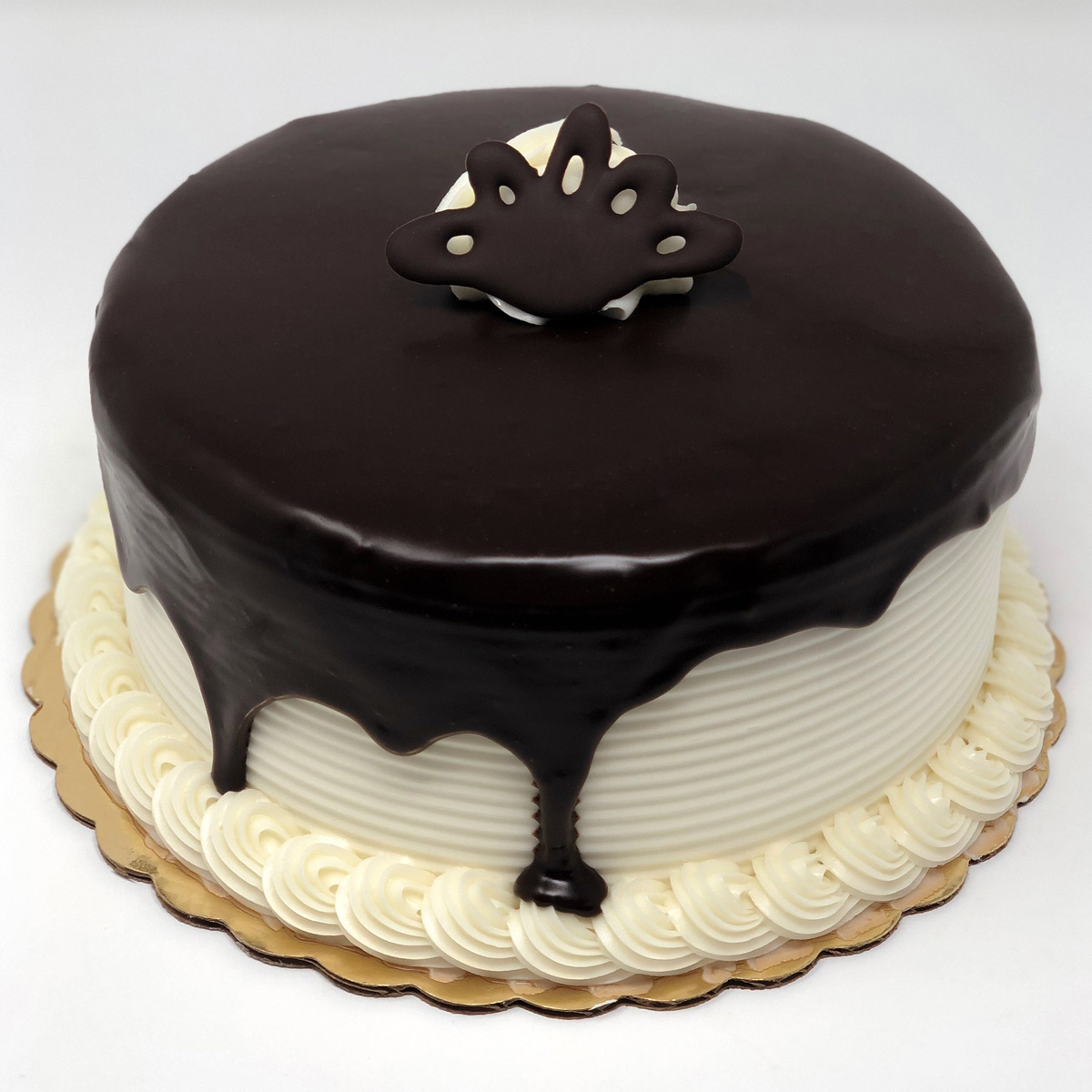 Order Tuxedo Dessert Cake food online from Merritt's Bakery  store, Tulsa on bringmethat.com