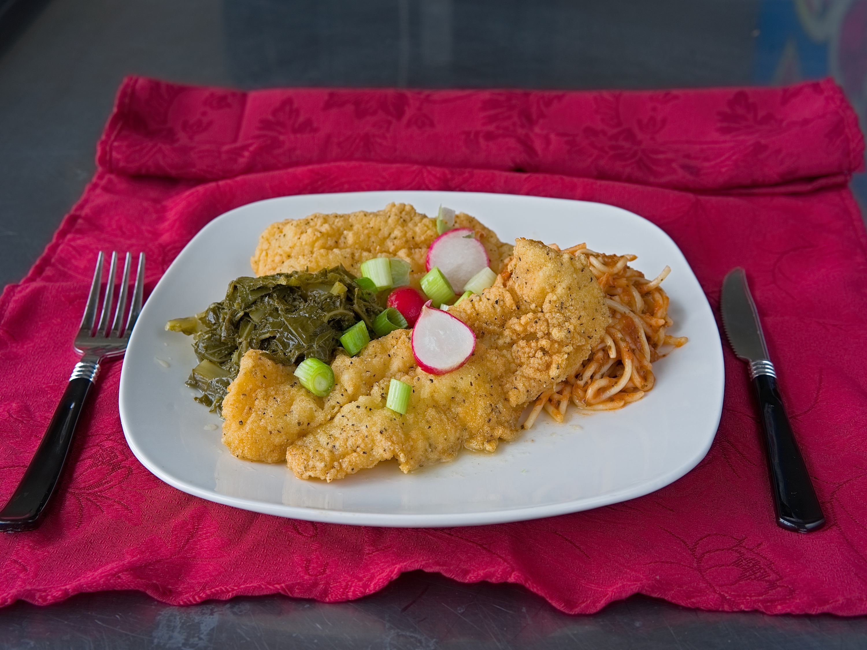 Order Catfish Dinner food online from Whitmore Bar-B-Q store, Warrensville Heights on bringmethat.com