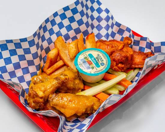 Order 8 piece wings food online from Supreme Chicken store, Aurora on bringmethat.com