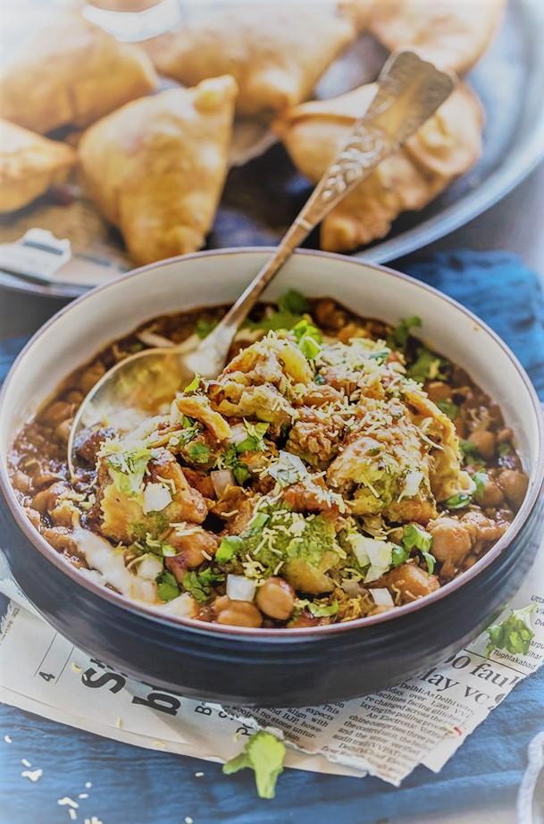 Order SAMOSA CHAAT food online from Thumka Indian Express store, Algonquin on bringmethat.com