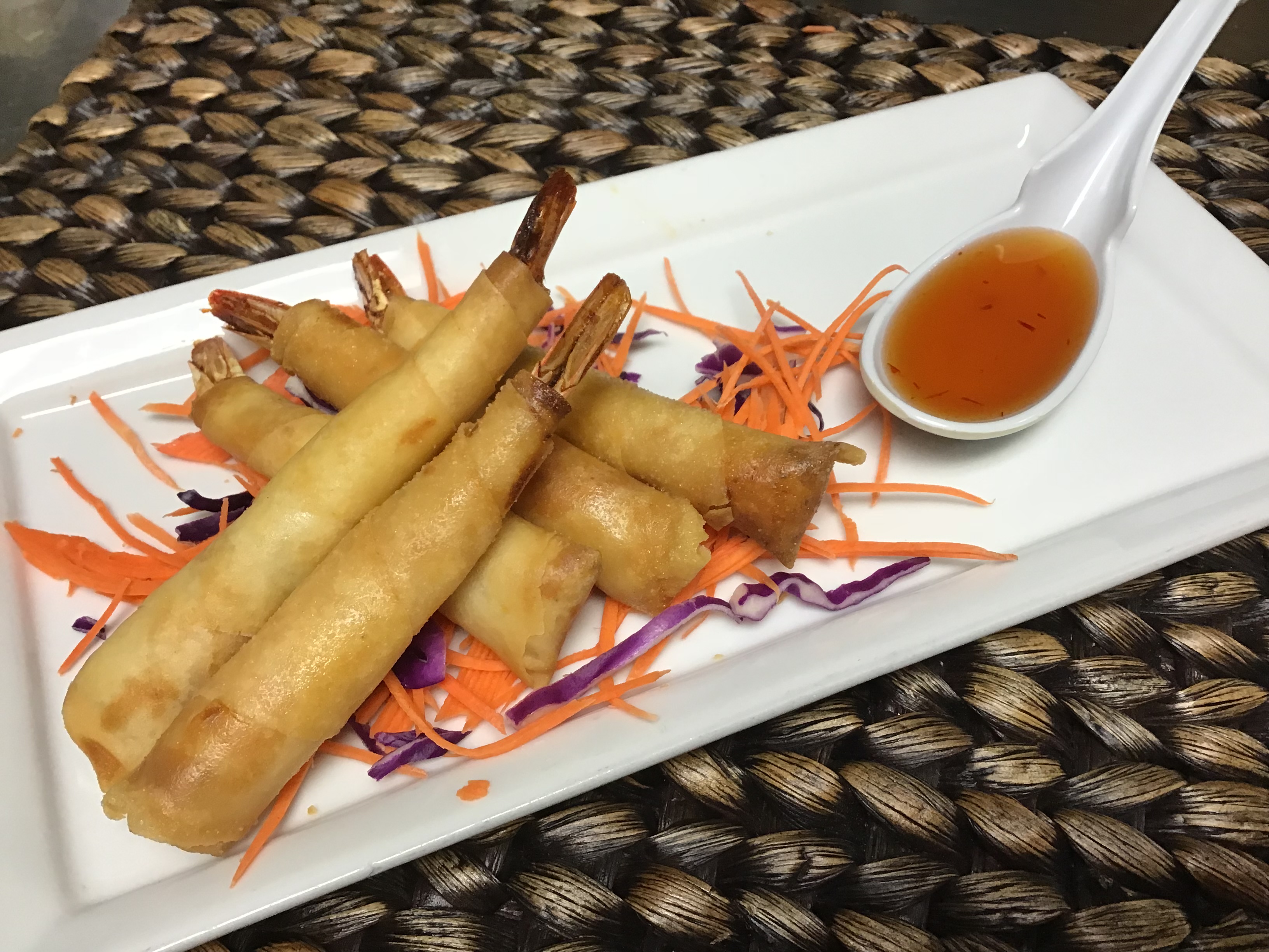 Order Shrimp Rolls food online from Angel Thai Cuisine store, Glendale on bringmethat.com