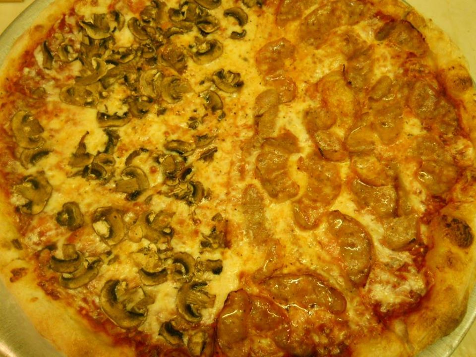 Order Cheese Pie food online from Roberto Pizza & Restaurant store, Pocono Summit on bringmethat.com