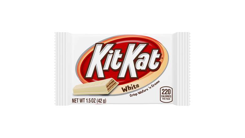 Order Kitkat Wafer Bar With White Creme food online from Trumbull Mobil store, Trumbull on bringmethat.com